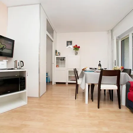 Riva Lago E Spiaggia Apartment - Happy Rentals Exterior photo