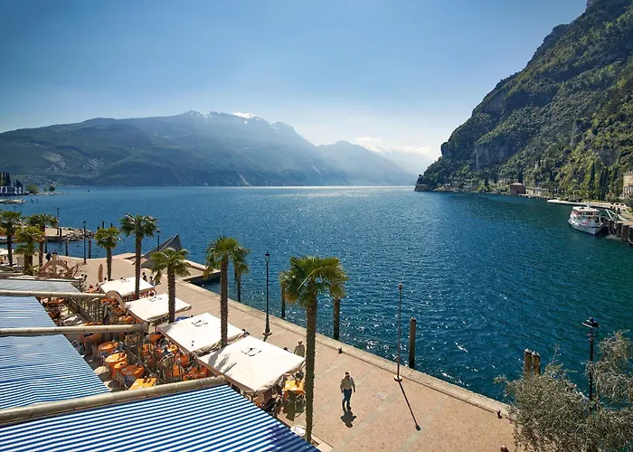 Riva Lago E Spiaggia Apartment - Happy Rentals